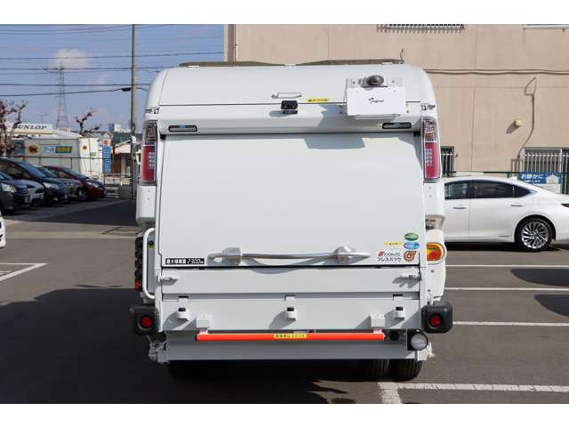 Mitsubishi Fuso Canter 12