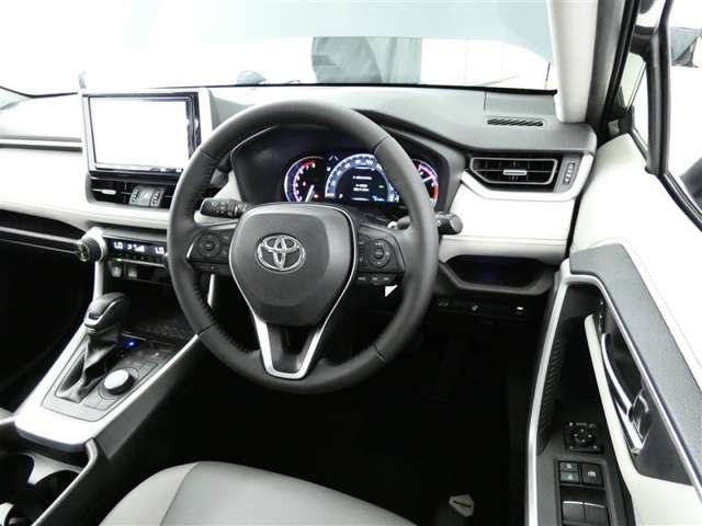 Toyota RAV4 2