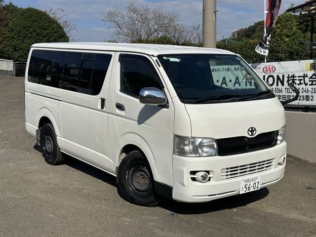 Toyota Hiace Van 2