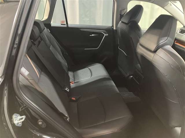 Toyota RAV4 8