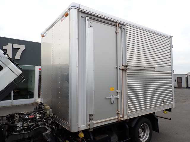 Mitsubishi Fuso Canter 12