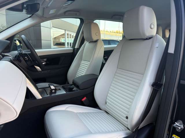 Land Rover Discovery Sport 11