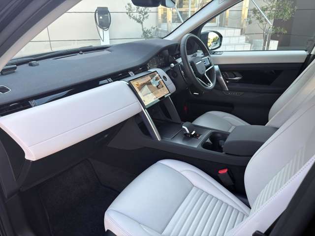 Land Rover Discovery Sport 12