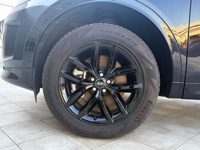 Land Rover Discovery Sport 4
