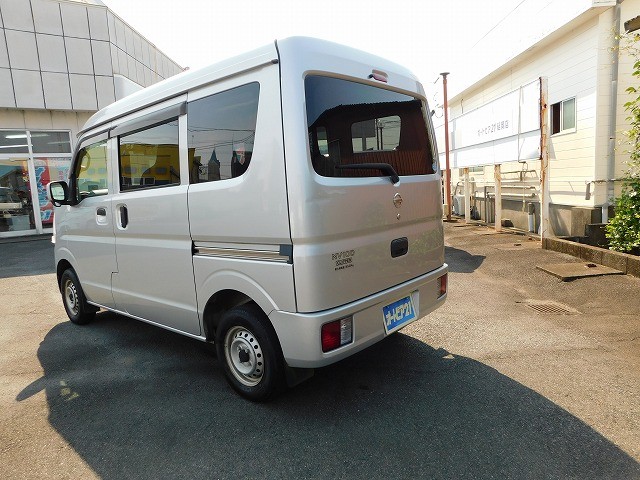 Nissan NV100 Clipper 6