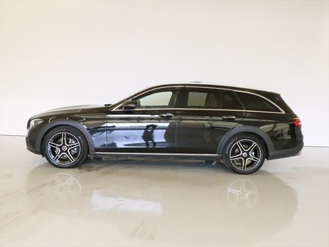 Mercedes-Benz E-Class All-Terrain 5