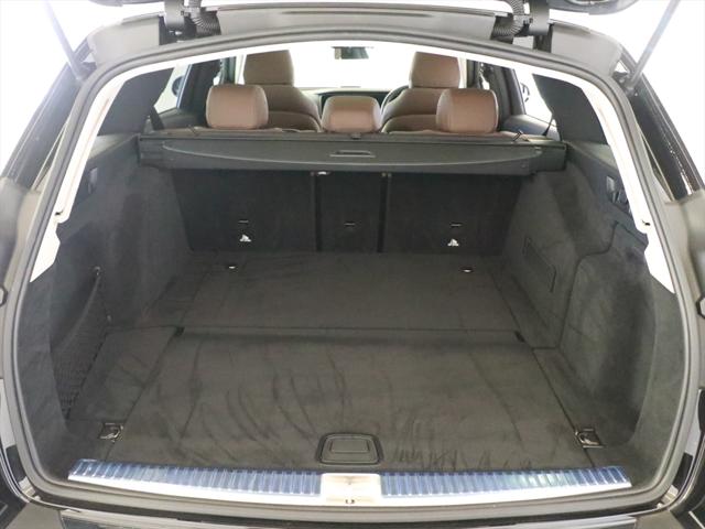 Mercedes-Benz E-Class All-Terrain 10