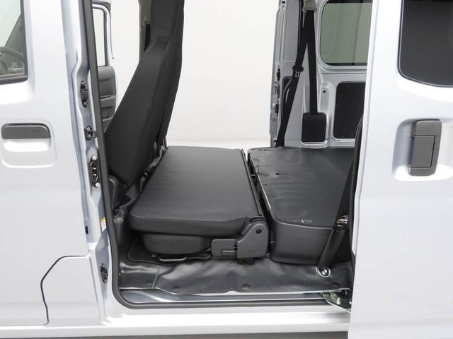 Daihatsu Hijet Cargo 8