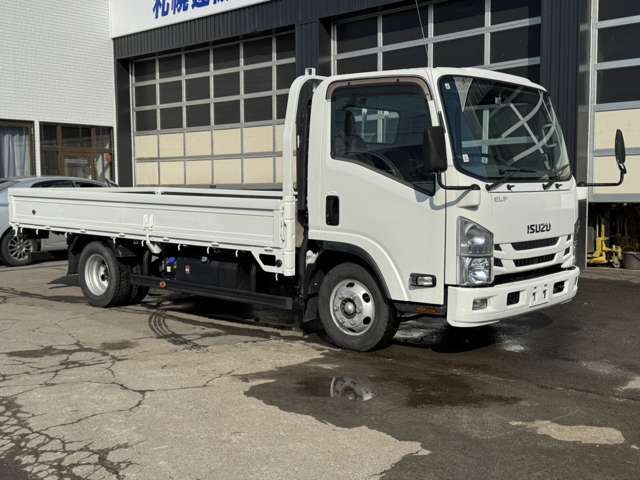 Isuzu Elf 11