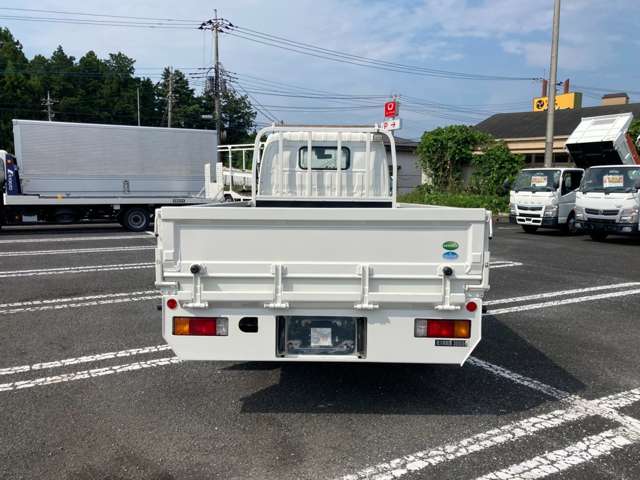 Hino Dutro 6