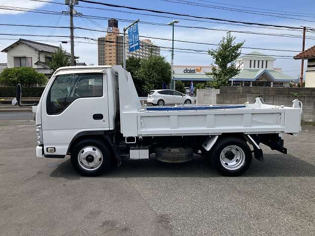 Isuzu Elf 11