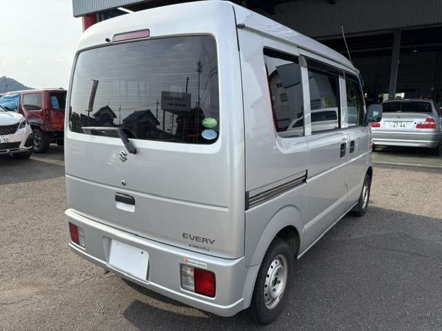 Suzuki Every 8