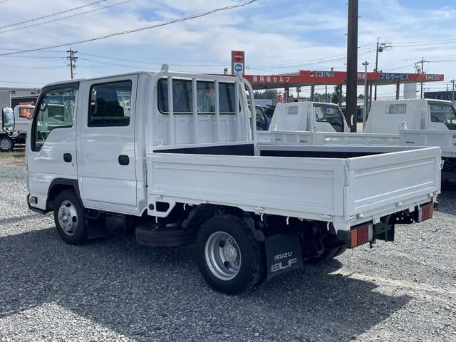 Isuzu Elf 8