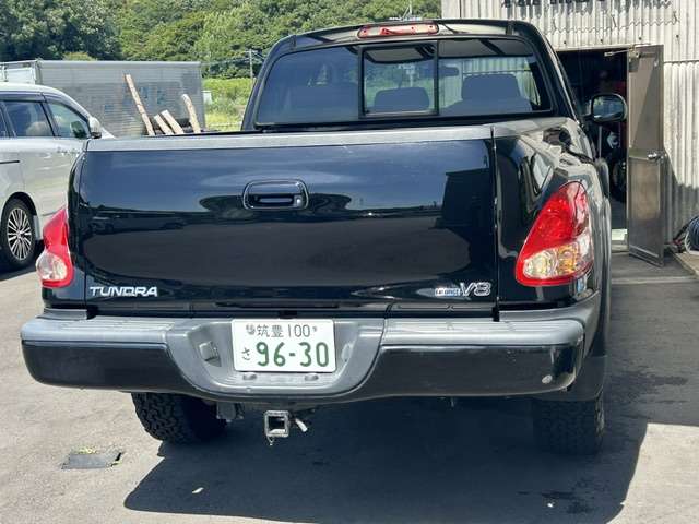 Toyota Tundra 8