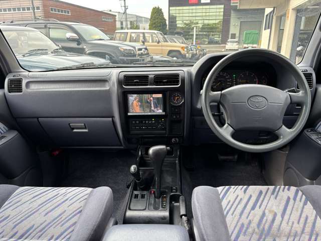 Toyota Land Cruiser Prado 2