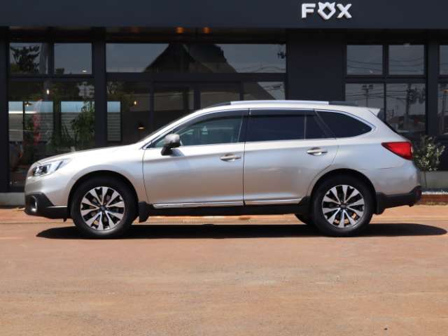 Subaru Legacy Outback 6