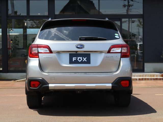 Subaru Legacy Outback 8