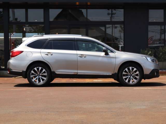 Subaru Legacy Outback 10
