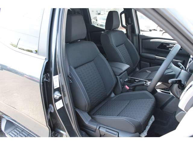 Mitsubishi Triton 12