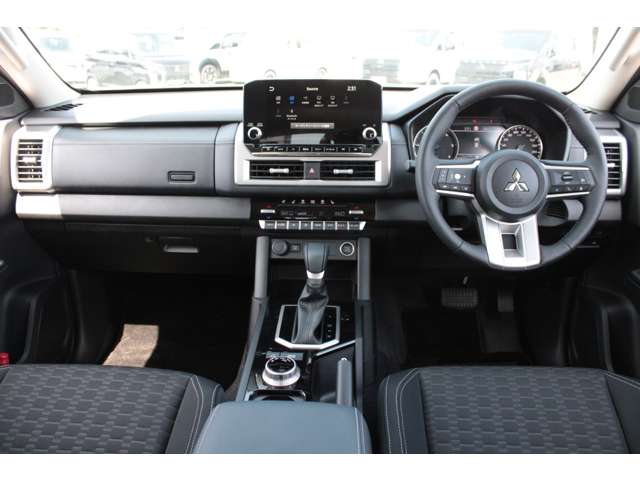 Mitsubishi Triton 5