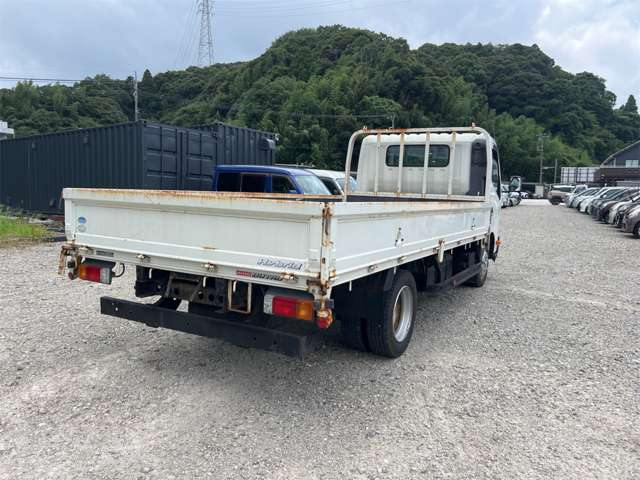 Hino Dutro Hybrid 8