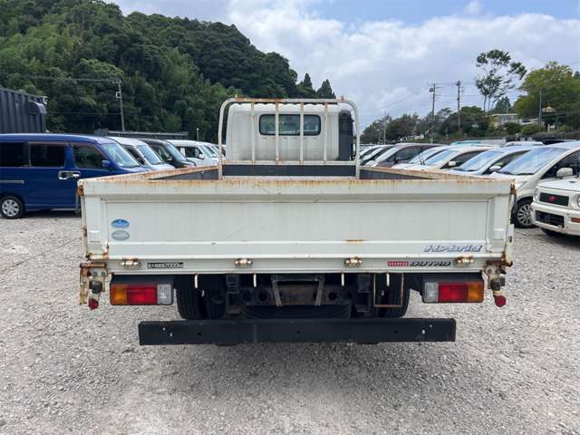 Hino Dutro Hybrid 9