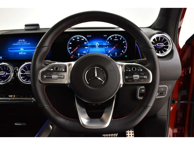Mercedes-Benz GLB 4