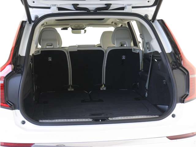 Volvo XC90 12
