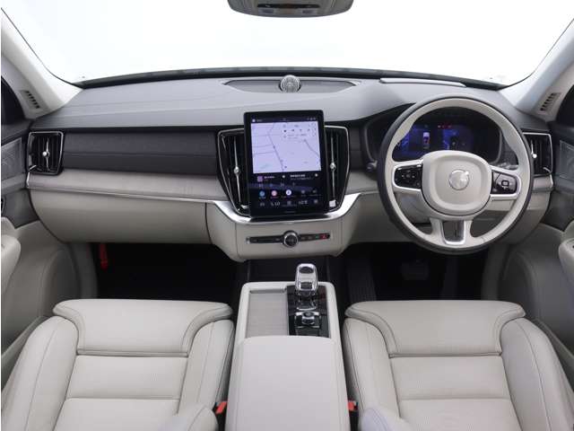 Volvo XC90 4