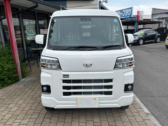 Daihatsu Hijet Cargo 4
