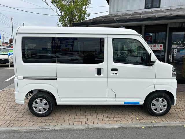 Daihatsu Hijet Cargo 8