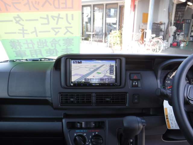 Daihatsu Hijet Cargo 9