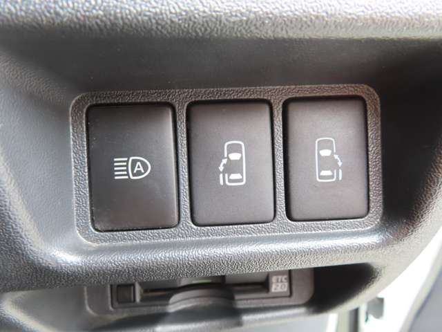 Toyota Hiace Van 12