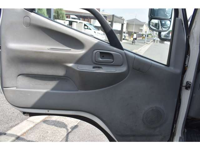 Hino Dutro 11