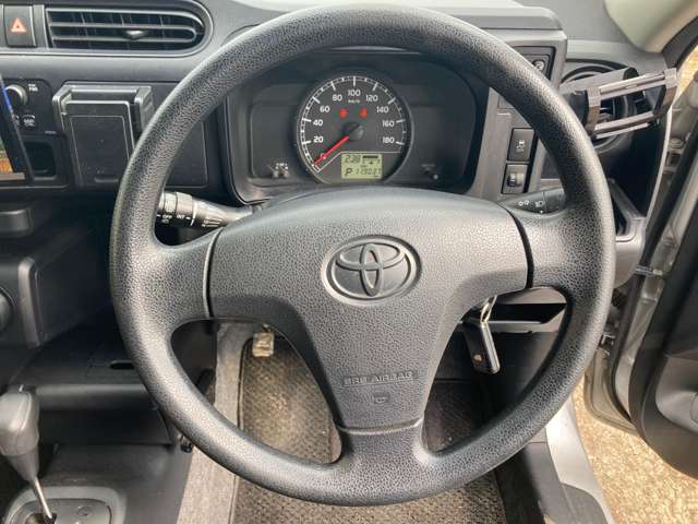 Toyota Probox Van 8