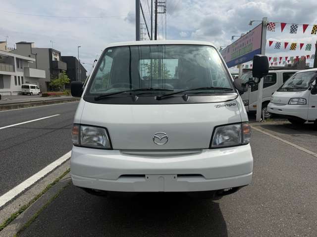 Mazda Bongo Truck 4