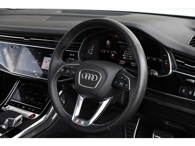 Audi SQ7 4