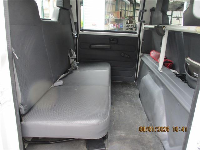 Isuzu Elf 11