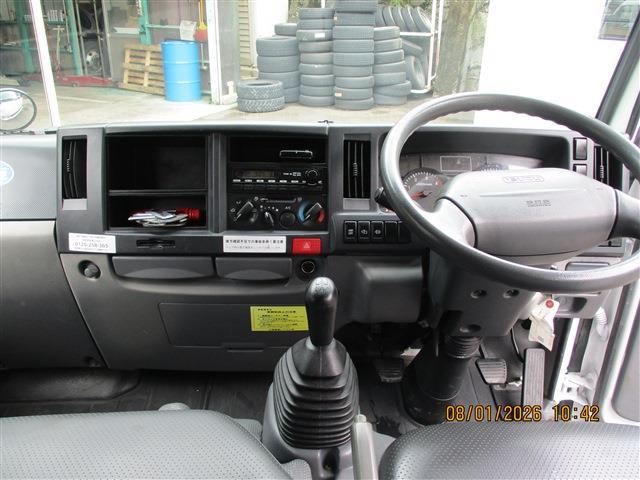 Isuzu Elf 12