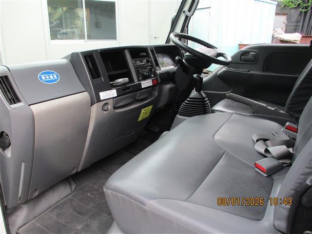 Isuzu Elf 10
