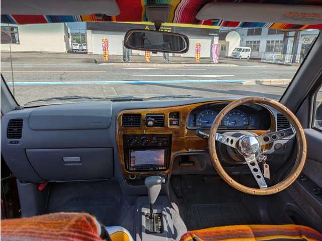 Toyota Hilux 9