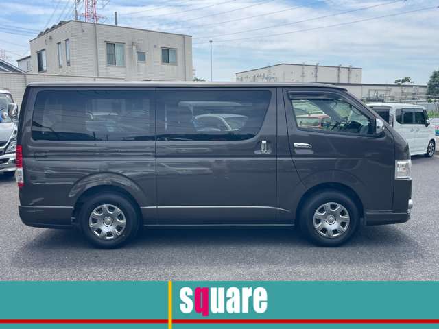 Toyota Hiace Van 6