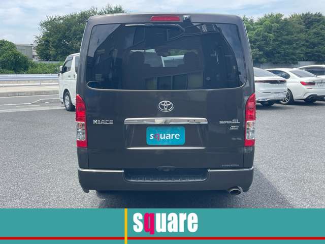 Toyota Hiace Van 8
