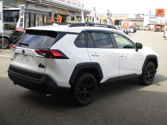 Toyota RAV4 6
