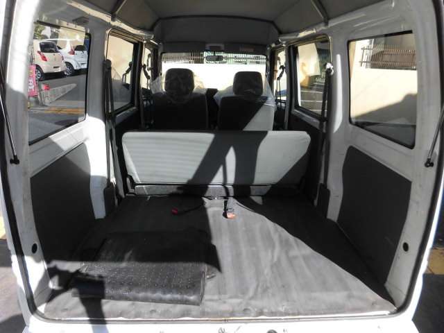 Mitsubishi Minicab Van 11