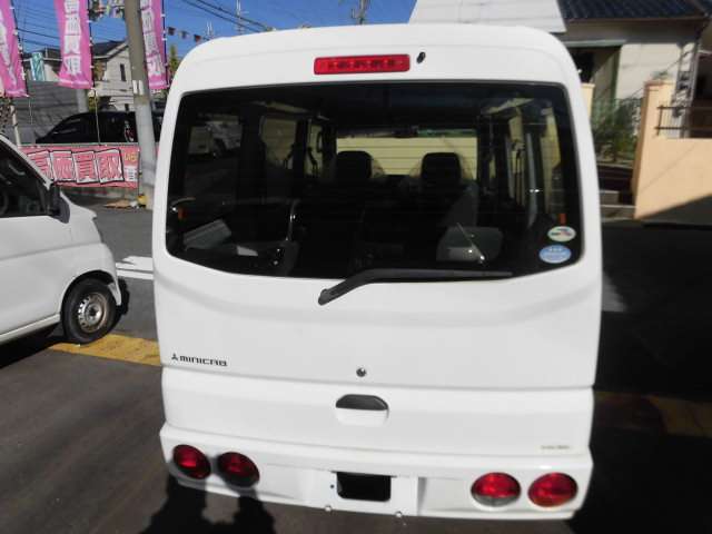 Mitsubishi Minicab Van 6