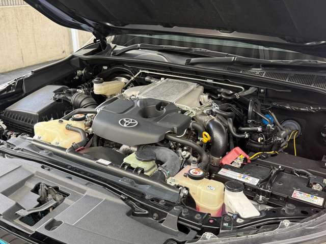 Toyota Hilux 12