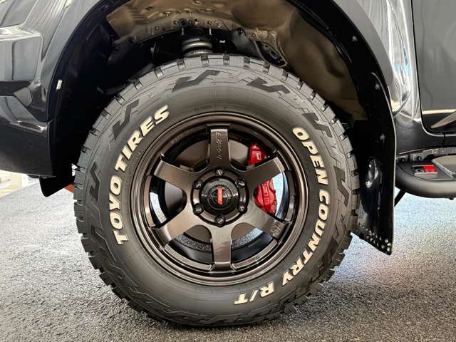 Toyota Hilux 4
