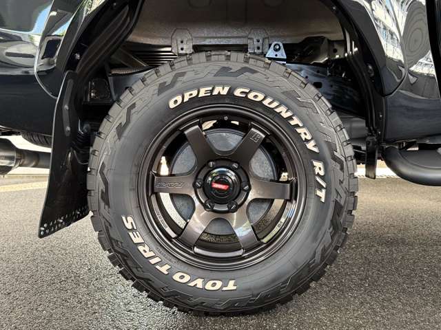 Toyota Hilux 5