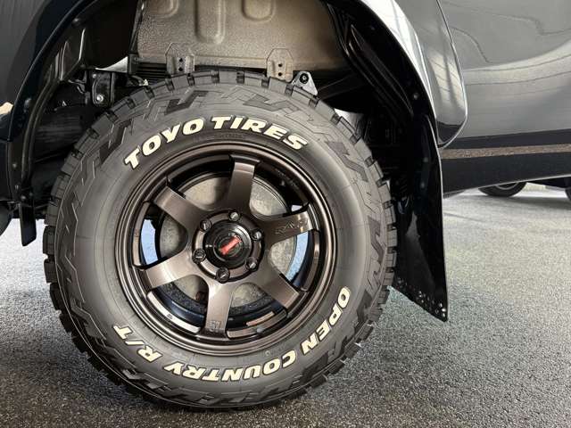Toyota Hilux 6